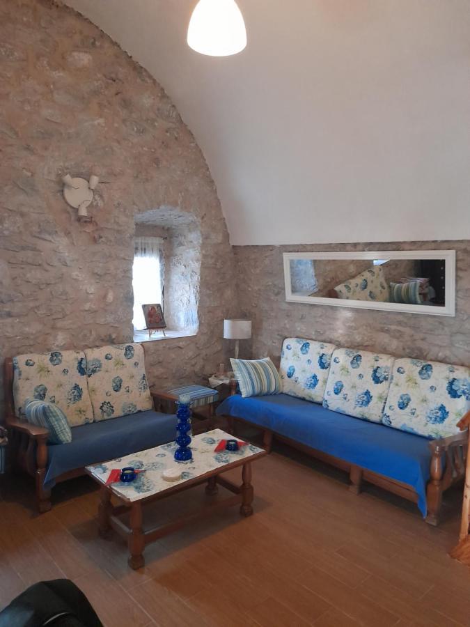 Stonehouse In Mani Penisula Koita