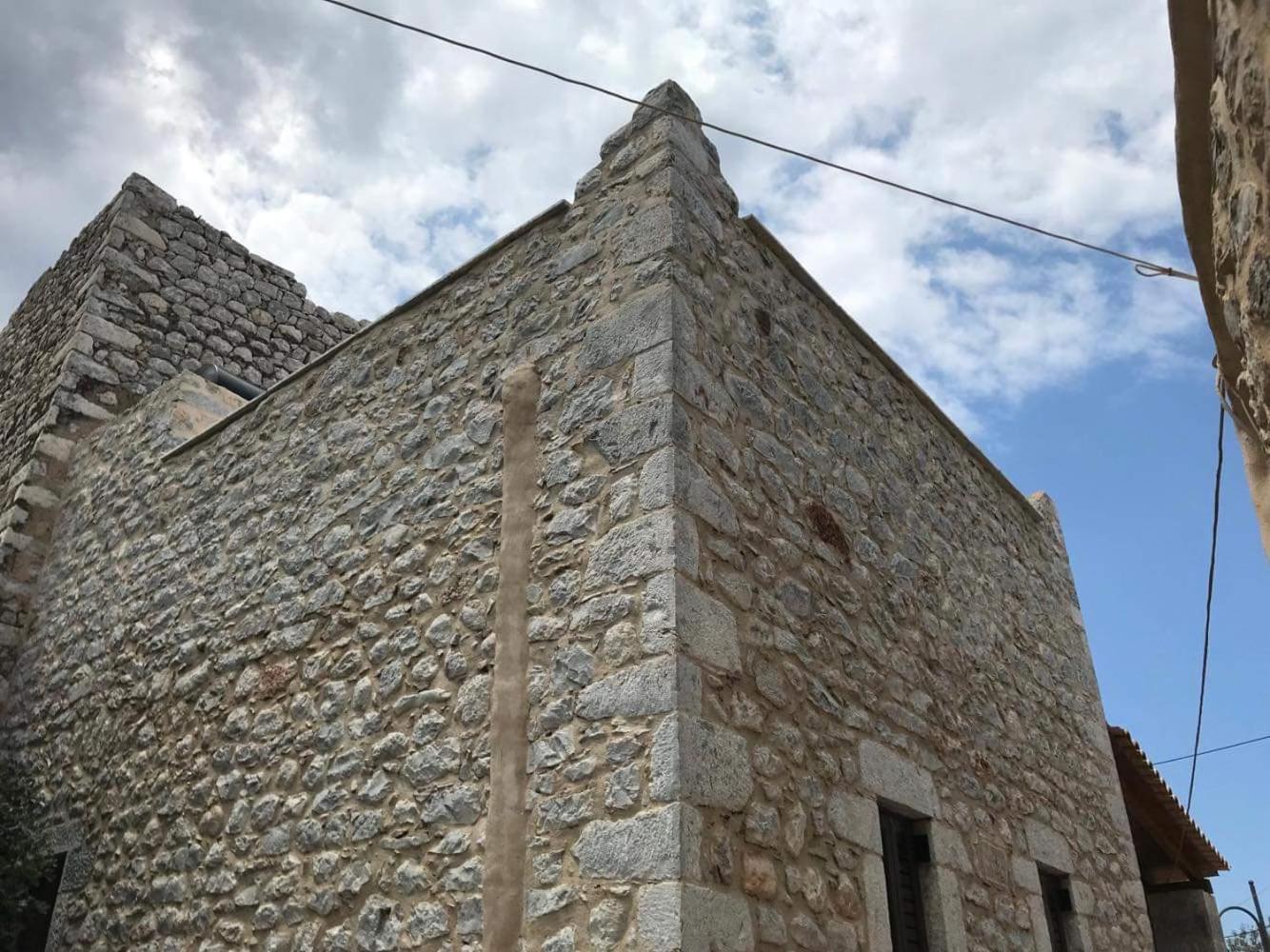 Stonehouse In Mani Penisula * Koita