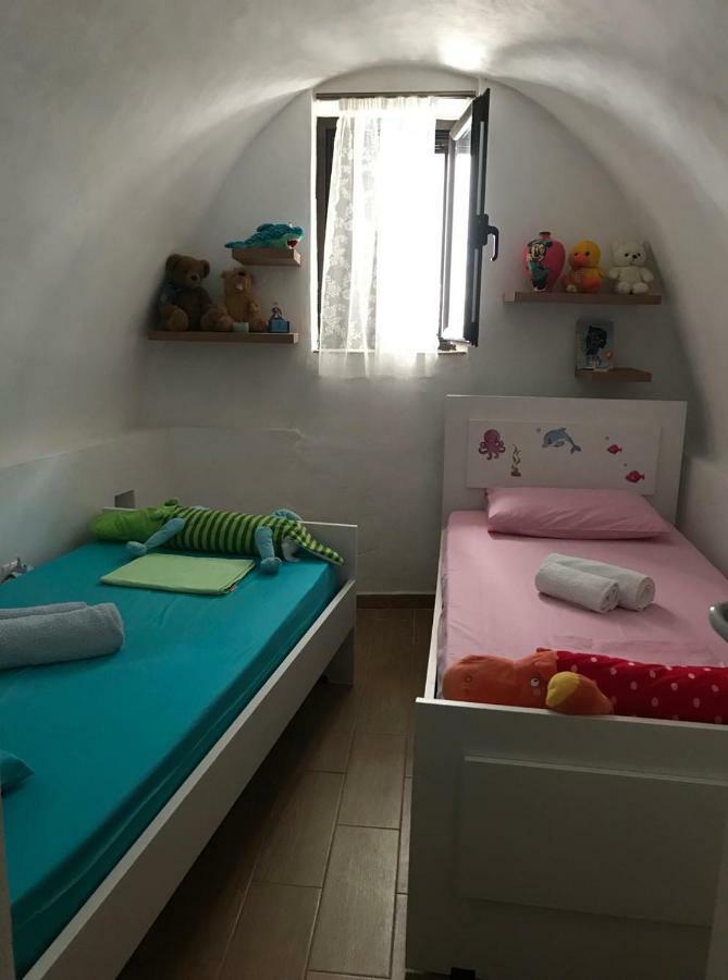 Stonehouse In Mani Penisula Koita